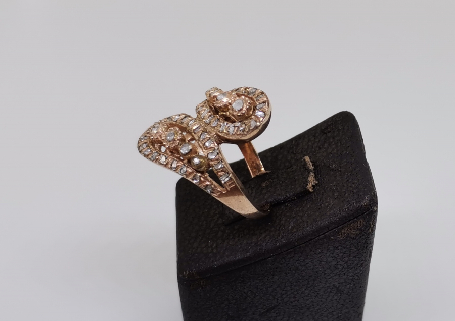 ELMAS TAŞLI ÖZEL YAPIM AİLE SEMBOLLÜ YÜZÜK