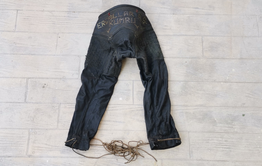 TAMAMI EL YAPIMI DERİ PEHLİVAN KISPETİ