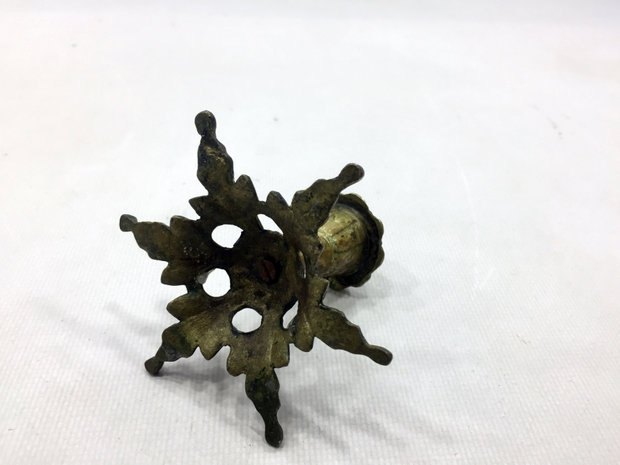 YILDIZ FORMUNDA ANTİKA MUMLUK