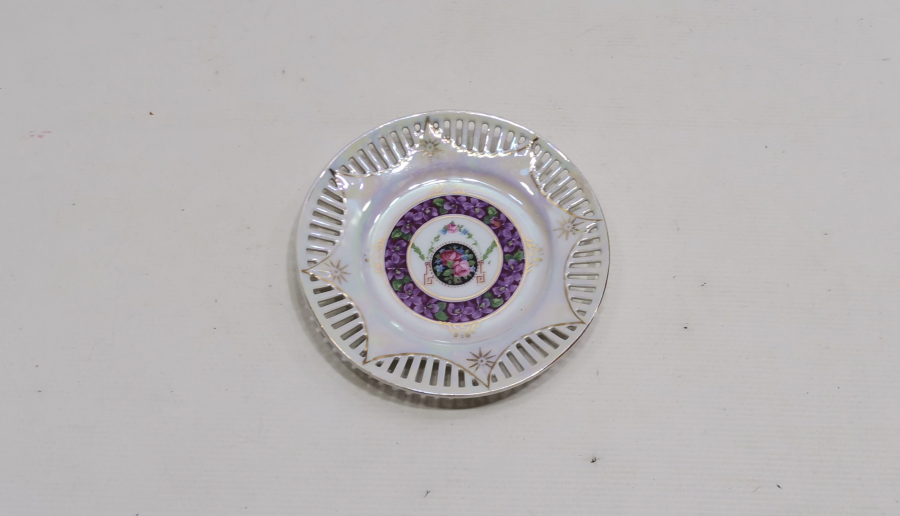 ALTIN VERMEYLİ VE EL BOYAMA PORSELEN İKRAMLIK