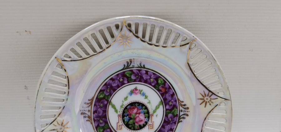 ALTIN VERMEYLİ VE EL BOYAMA PORSELEN İKRAMLIK