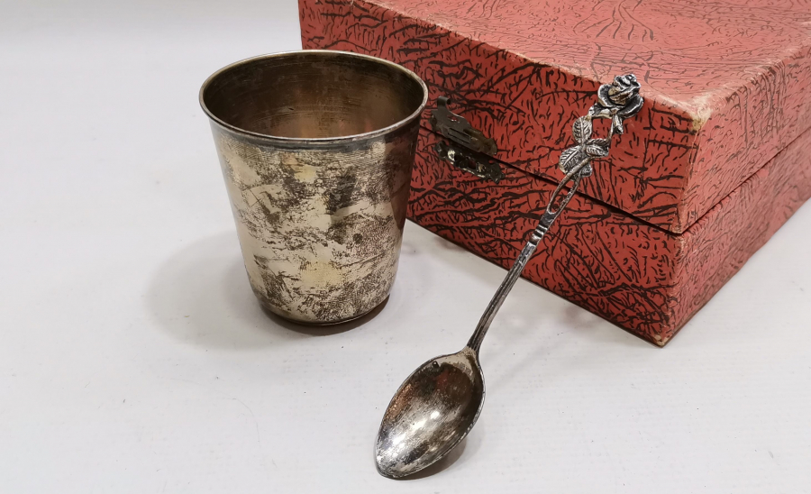 ORJİNAL KUTUSUNDA ANTİKA GÜMÜŞ MAMA TAKIMI 