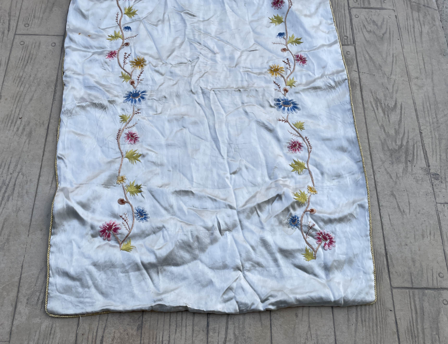 OSMANLI DÖNEMİ İPEK İŞLEMELİ SECCADE