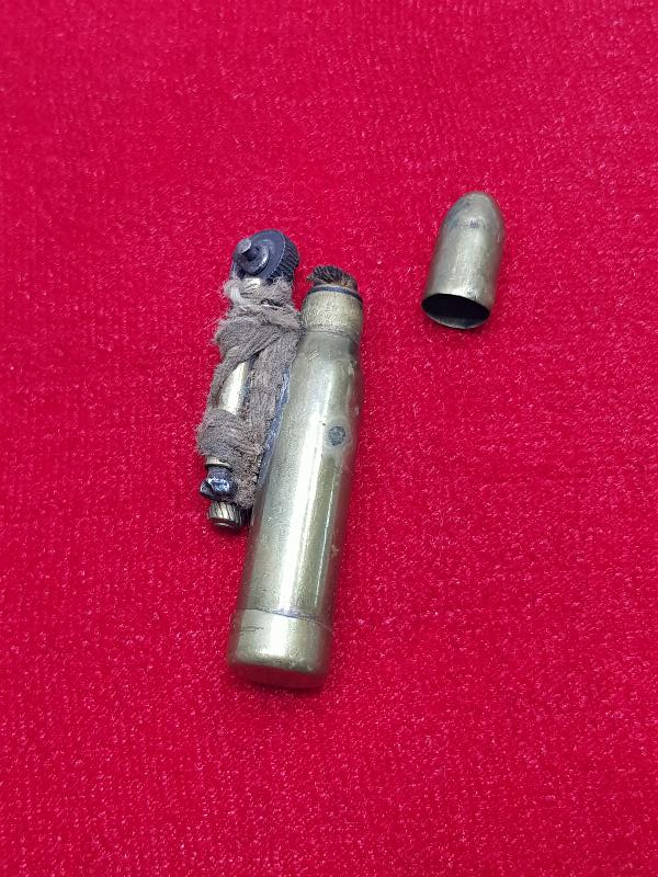 1.DÜNYA SAVAŞI DÖNEMİ MERMİ KOVANINDAN YAPILMIŞ NADİR ASKER ÇAKMAĞI