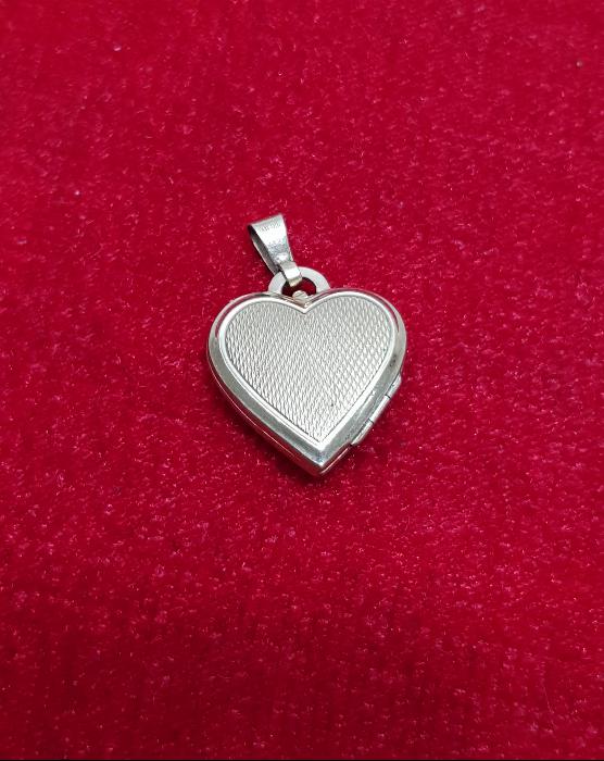 YAKUT TAŞLI KALP FORMLU ANTİKA RESİMLİK