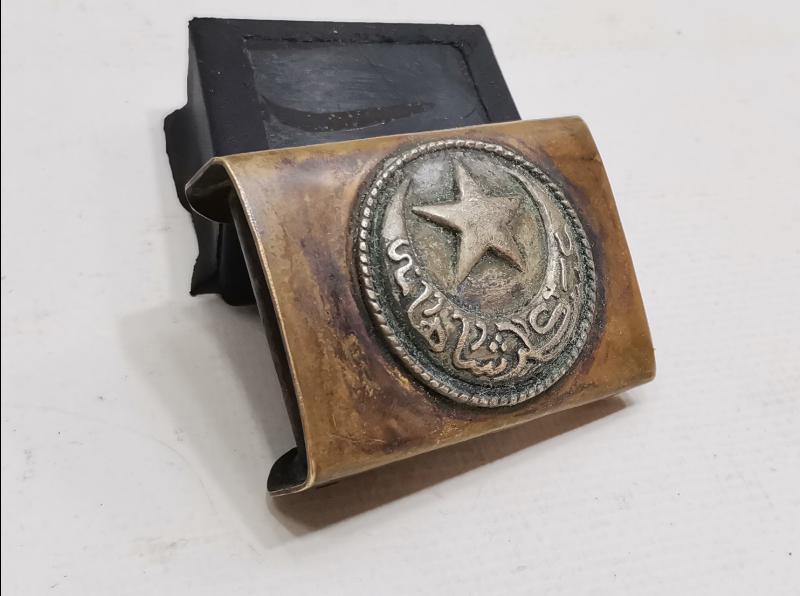 1. DÜNYA SAVAŞI DÖNEMİ ASAKİRİ ŞAHANE YAZILI ÇOK NADİR OSMANLI SUBAY KEMER TOKASI