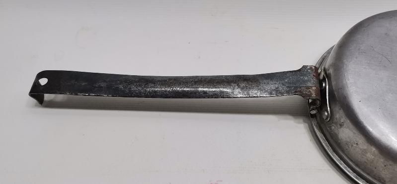 2. DÜNYA SAVAŞI DÖNEMİ 1945 TARİHLİ ASKERİ YEMEK SETİ 