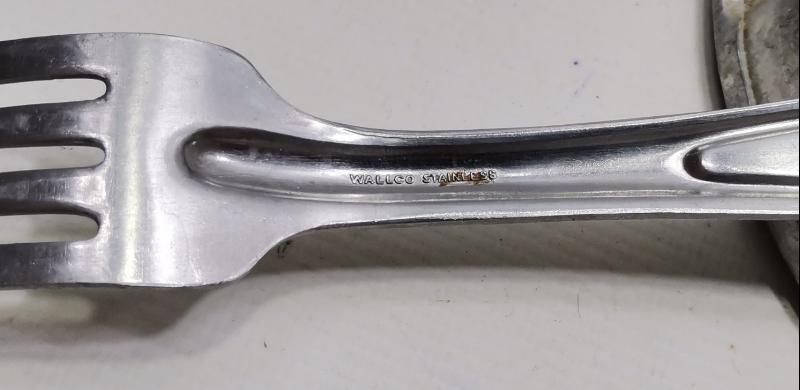 2. DÜNYA SAVAŞI DÖNEMİ 1945 TARİHLİ ASKERİ YEMEK SETİ 