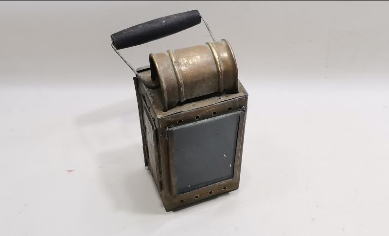 ANTİKA DEMİRYOLU FENERİ 