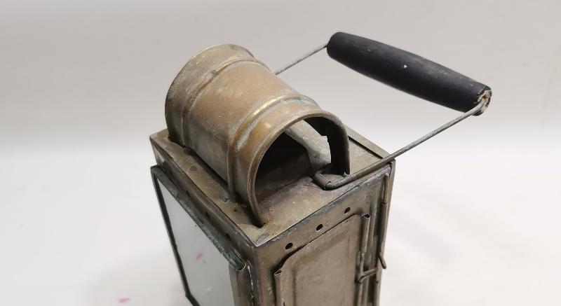 ANTİKA DEMİRYOLU FENERİ 