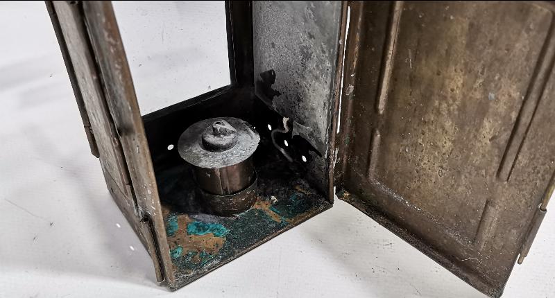 ANTİKA DEMİRYOLU FENERİ 