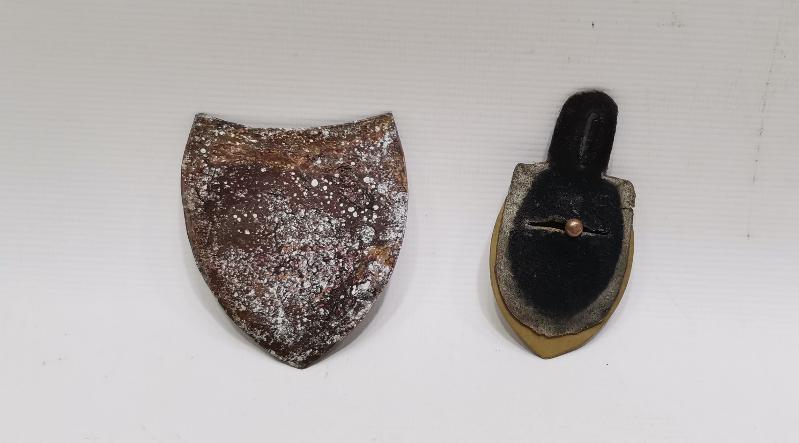 ANTİKA İKİ ADET ASKERİ BRÖVE