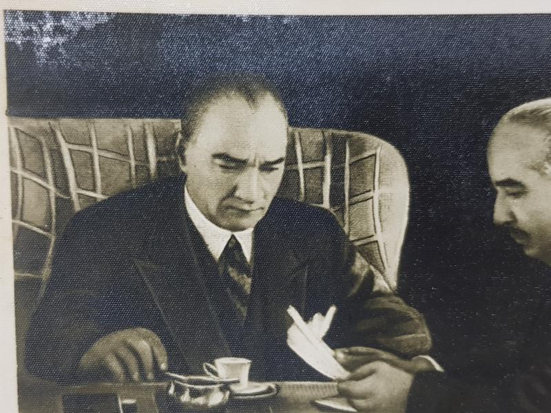 ATATÜRK VE İSMET İNÖNÜ FOTOĞRAFI