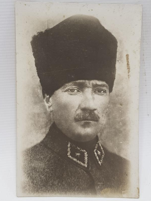KALPAKLI ATATÜRK FOTOĞRAFI