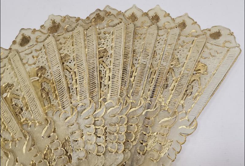 KOMPLE BOYNUZDAN MAMÜL ANTİKA YELPAZE