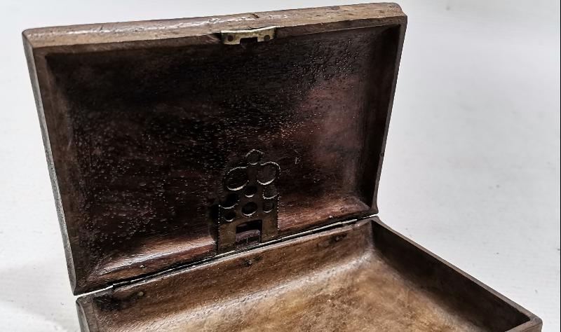 OSMANLI DÖNEMİ 1319 TARİHLİ AYASOFYA CAMİ GÖRSELLİ AHŞAP TÜTÜN TABAKASI