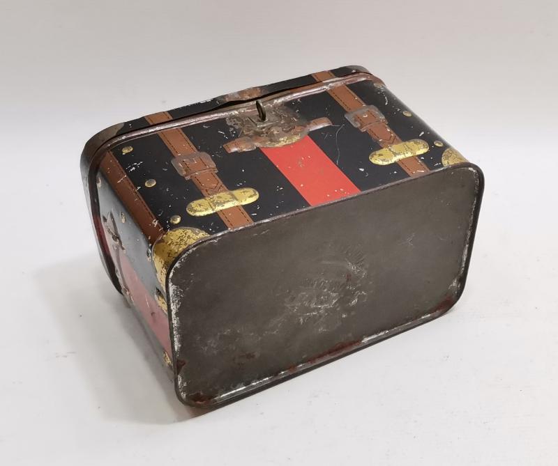 OSMANLICA, FRANSIZCA VE ERMENİCE YAVRUYAN YAZILI TENEKE KUTU