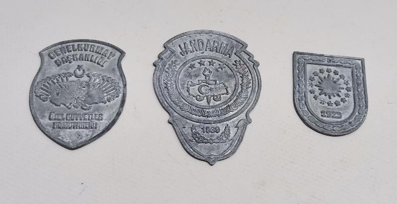 ÜÇ ADET ASKERİ BRÖVE