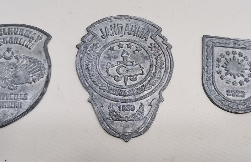 ÜÇ ADET ASKERİ BRÖVE