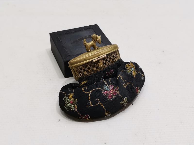 OSMANLI DÖNEMİ AVRUPA YAPIMI NADİR FORMDA BOZUK PARA CÜZDANI 