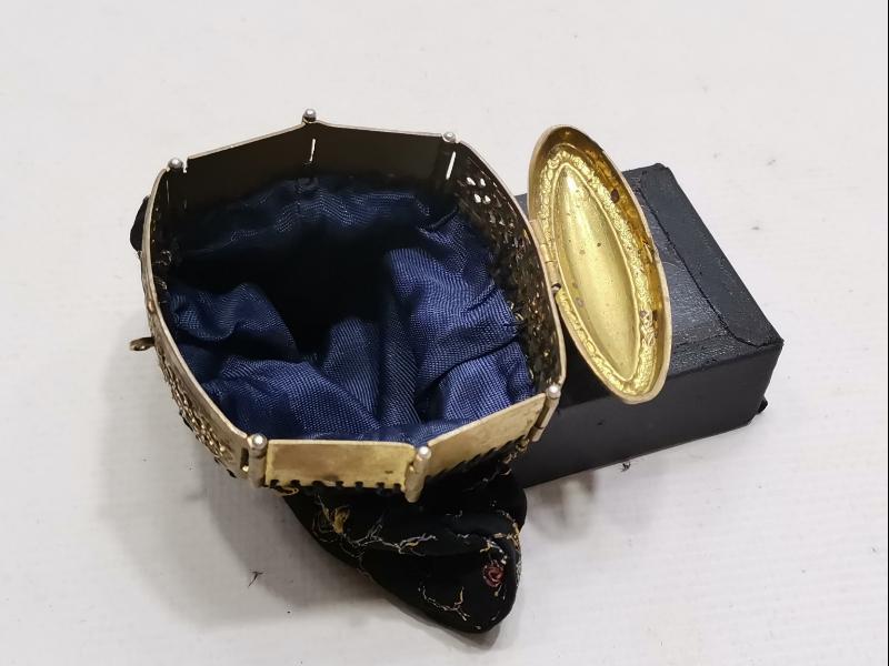 OSMANLI DÖNEMİ AVRUPA YAPIMI NADİR FORMDA BOZUK PARA CÜZDANI 