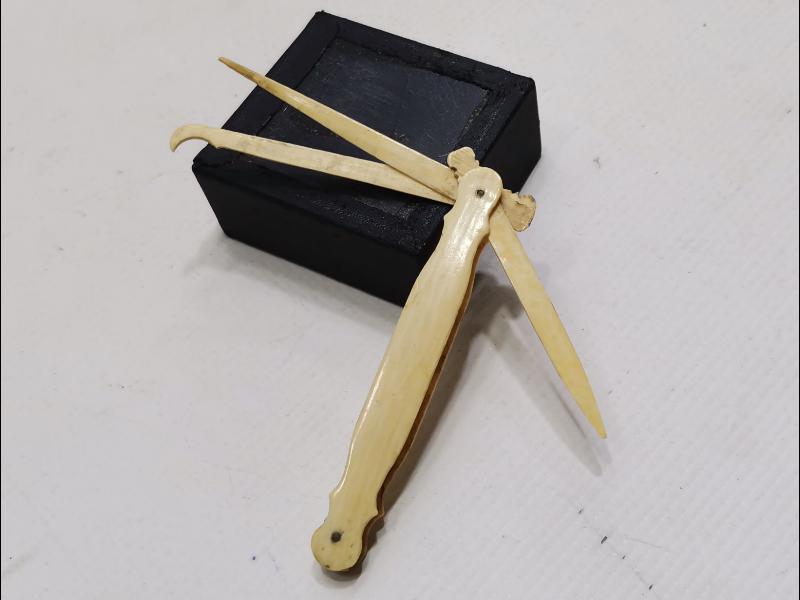 OSMANLI DÖNEMİ FİL DİŞİ MANİKÜR PEDİKÜR ALETİ