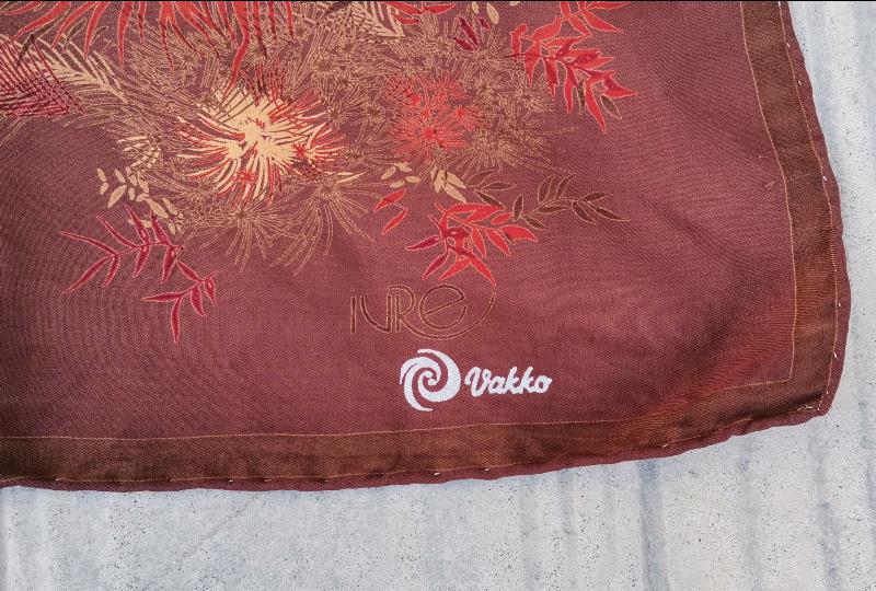 1970'LERDEN VAKKO EŞARP