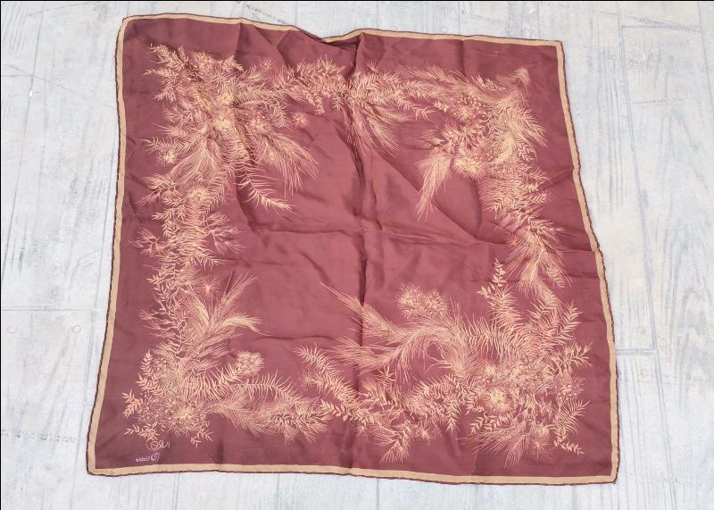 1970'LERDEN VAKKO EŞARP