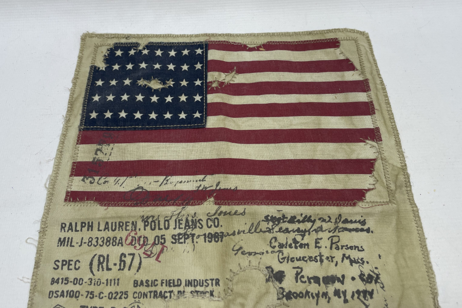 ANTİKA AMERİKAN BAYRAKLI KUMAŞ PARÇASI