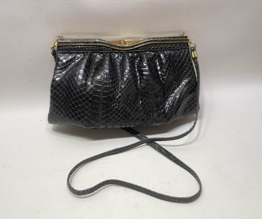 ANTİKA YILAN DERİSİ ÇANTA