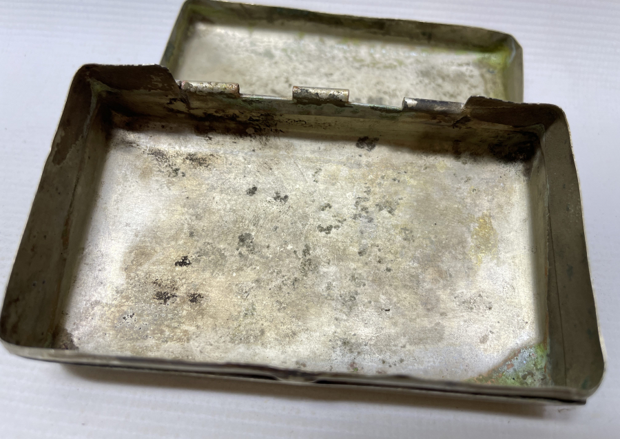 İÇİ OSMANLICA YAZILI KALEM İŞÇİLİKLİ OSMANLI DÖNEMİ TÜTÜN TABAKASI