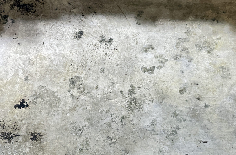 İÇİ OSMANLICA YAZILI KALEM İŞÇİLİKLİ OSMANLI DÖNEMİ TÜTÜN TABAKASI