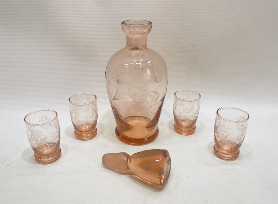 KRİSTAL KESME İŞÇİLİKLİ ANTİKA LİKÖR TAKIMI