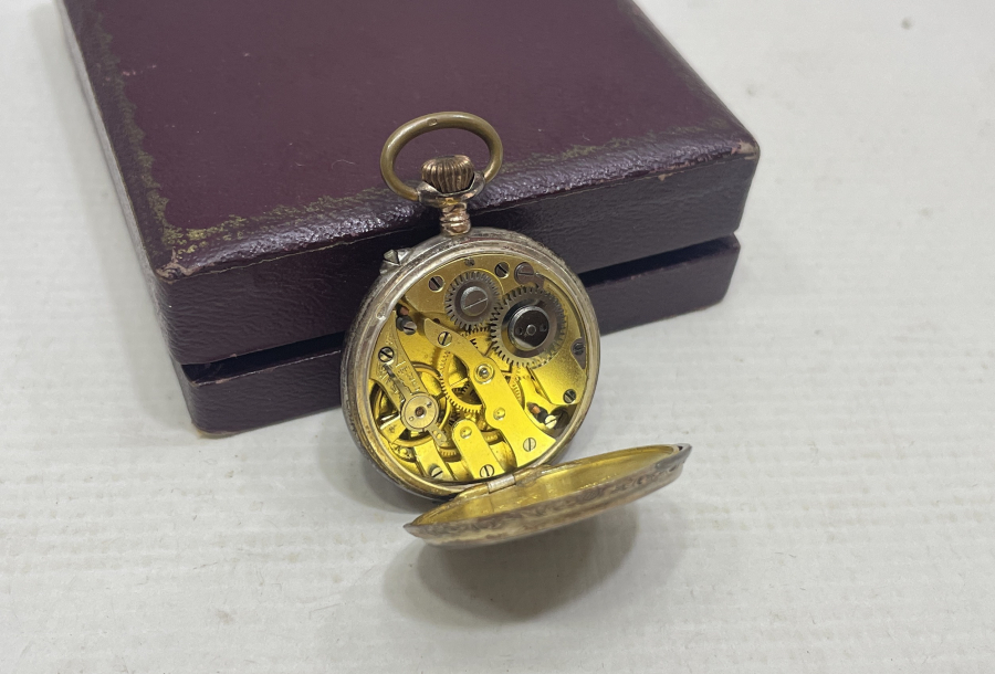 ORJİNAL KUTUSUNDA ANTİKA KURMALI CEP SAATİ