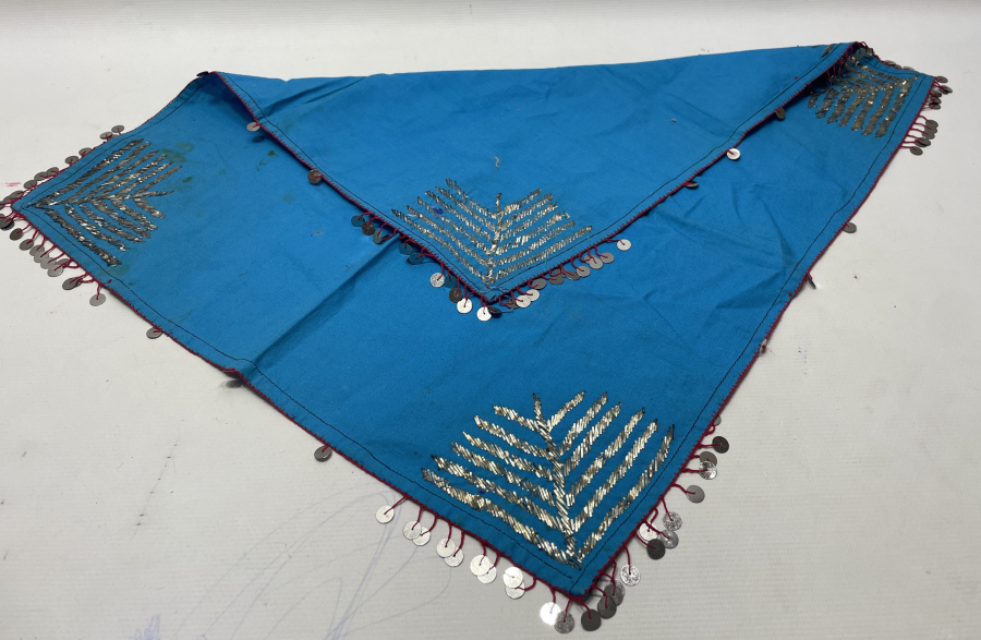 OSMANLI DÖNEMİ GÜMÜŞ SIRMA İŞÇİLİKLİ DAMAT MENDİLİ