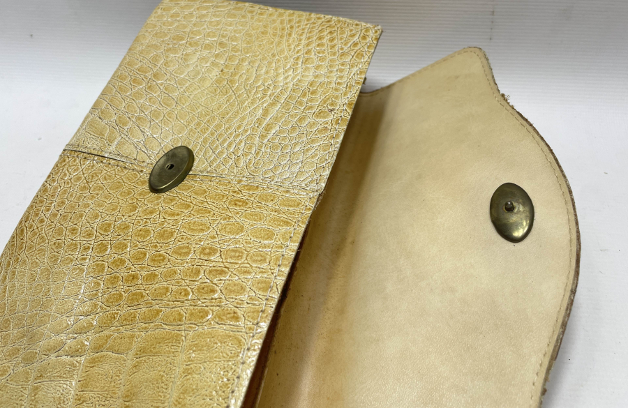 TİMSAH DERİSİNDEN MAMUL ANTİKA CÜZDAN