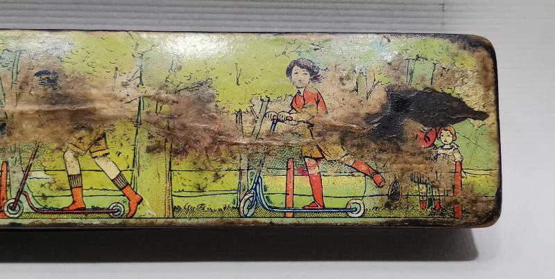 1900'LERDEN SCOOTER SÜREN ÇOCUKLAR RESİMLİ PAPIER MACHE KALEM KUTUSU