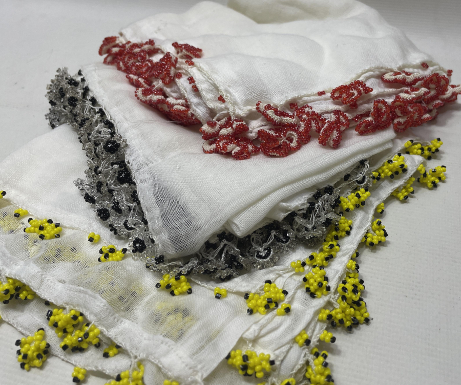 3 ADET ANTİKA BONCUKLU YAZMA LOTU