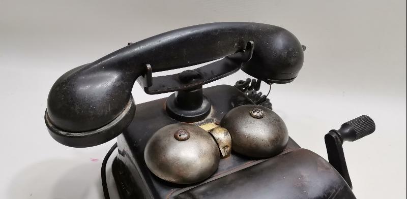 ANTİKA ÇEVİRMELİ TELEFON