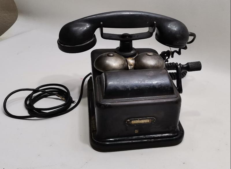 ANTİKA ÇEVİRMELİ TELEFON