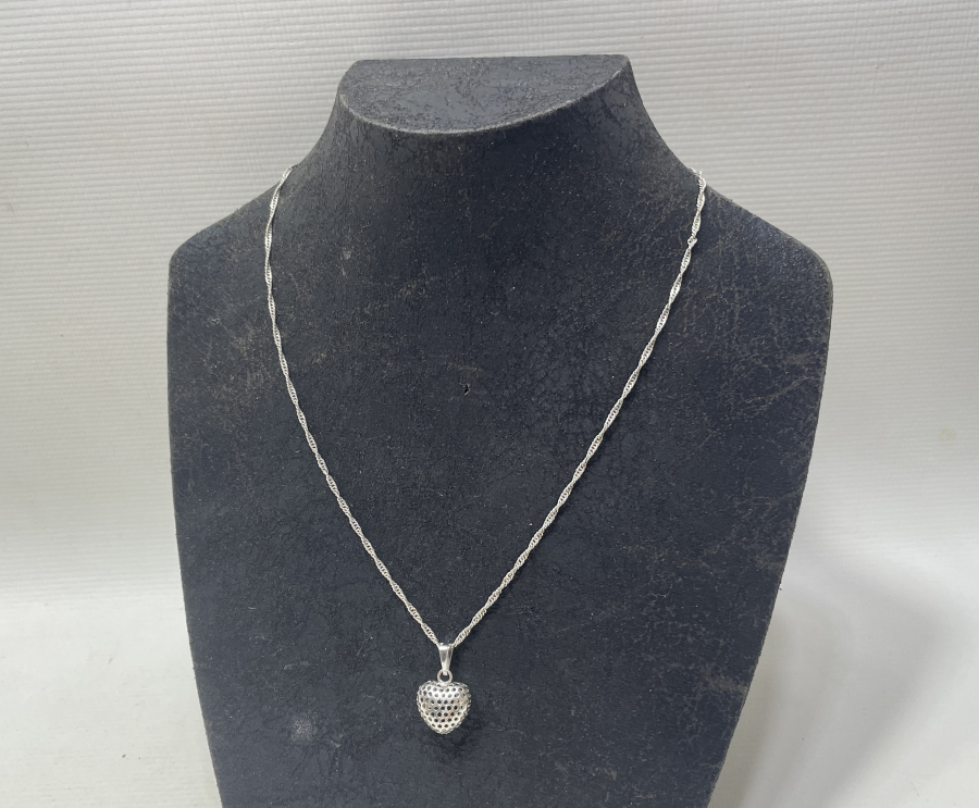 KALP FORMUNDA GÜMÜŞ KOLYE UCU