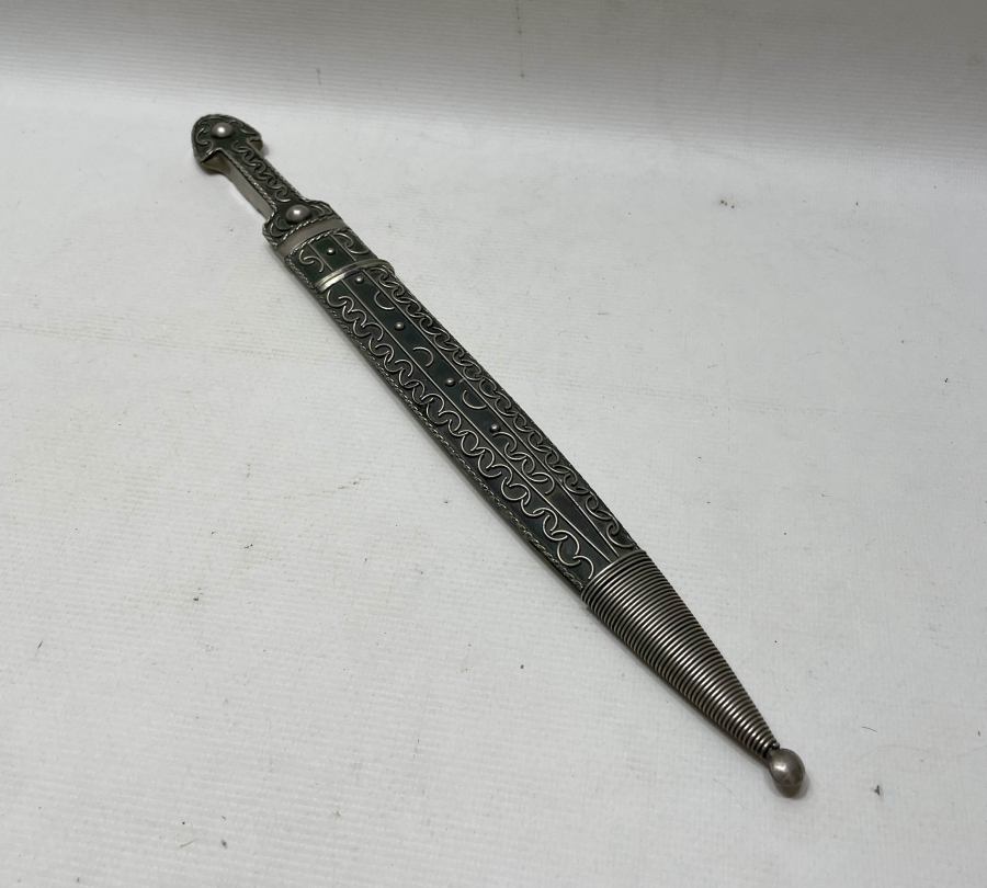 ÜZERİ GÜVERSELİ ANTİKA ÇERKES KAMASI