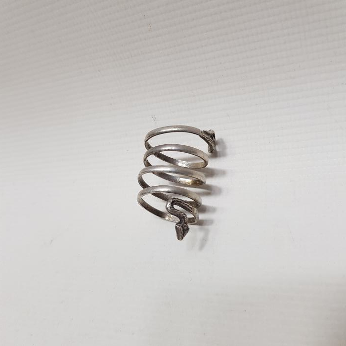 YILAN FORMLU GÜMÜŞ YÜZÜK