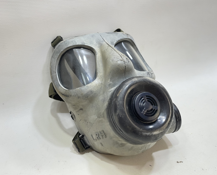 ANTİKA GAZ MASKESİ