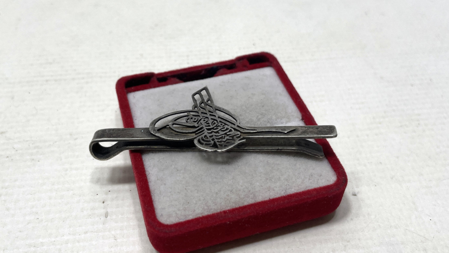 ANTİKA ÖZEL YAPIM TUĞRALI GÜMÜŞ KRAVAT İĞNESİ