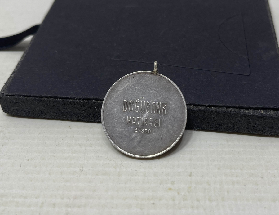 DOĞUBANK AÇILIŞ HATIRASI GÜMÜŞ KOLYE