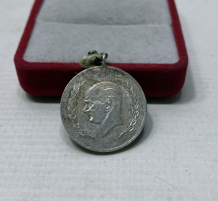 DOĞUBANK AÇILIŞ HATIRASI GÜMÜŞ KOLYE