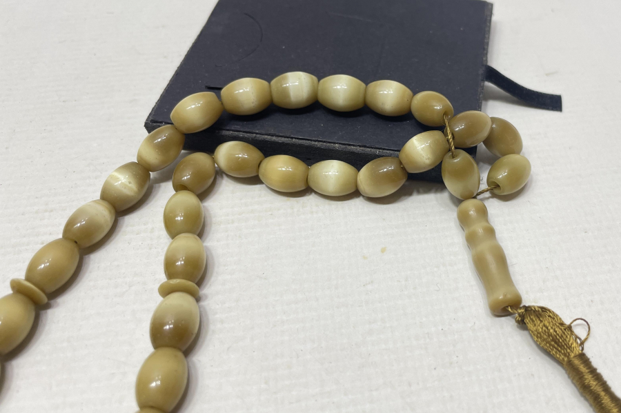 NADİR RENKTE BEYKOZ TESPİH