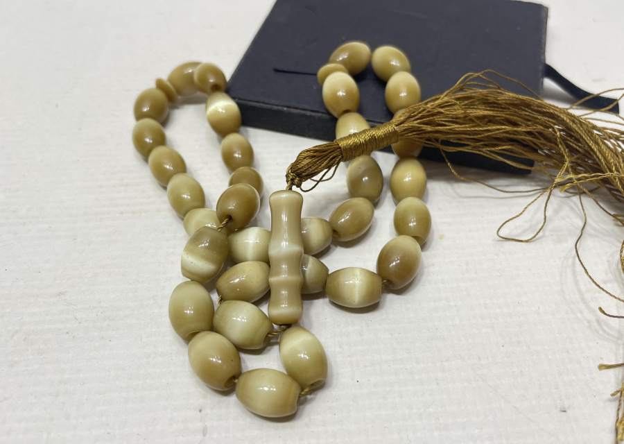 NADİR RENKTE BEYKOZ TESPİH