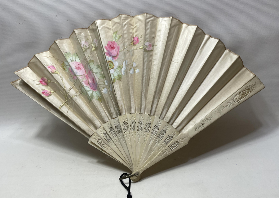 OSMANLI DÖNEMİ EL BOYAMA VE TESTERE İŞÇİLİKLİ YELPAZE